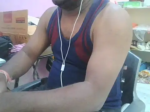 Snapshot of ITGuyhyd chatting on February 10, 8:29 am ITGuyhyd online show from February 10, 8:29 am