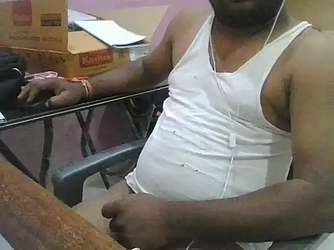 Snapshot of ITGuyhyd chatting on February 12, 5:41 pm ITGuyhyd online show from February 12, 5:41 pm