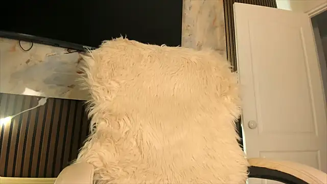 sally 009 online show from September 25, 2:10 pm