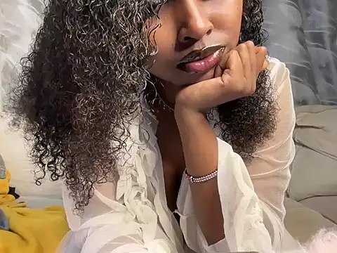 Chocolate queen2 online show from March 5, 9:05 am