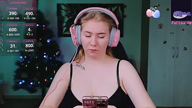 D0nna  online show from December 2, 9:21 pm