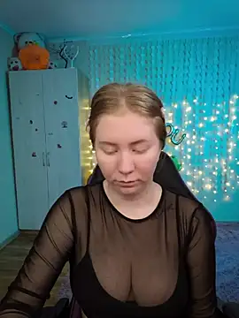 Snapshot of D0nna_ chatting on May 1, 1:43 am D0nna online show from May 1, 1:43 am