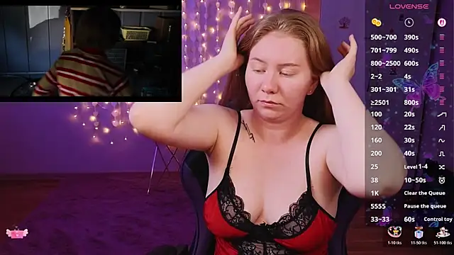 Snapshot of D0nna_ chatting on June 5, 10:04 pm D0nna online show from June 5, 10:04 pm