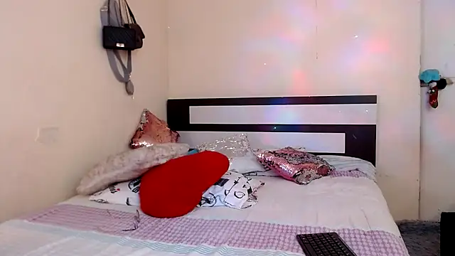 chika hellar online show from March 3, 8:48 pm