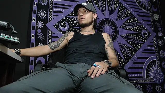 Dicaprioo  online show from February 5, 12:10 am