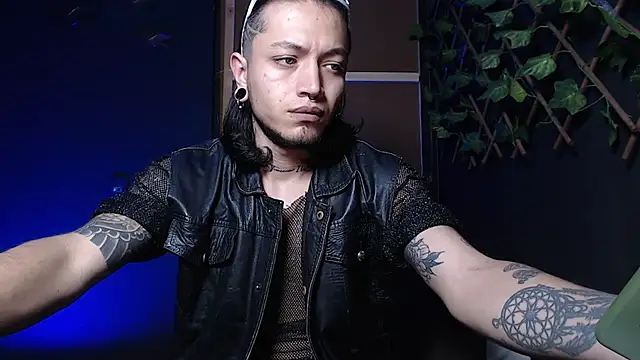 Dicaprioo  online show from October 24, 5:48 am