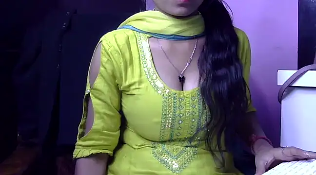 momo lov online show from December 14, 4:56 am