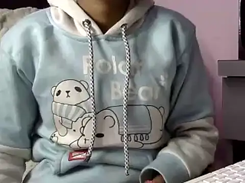 momo lov online show from December 20, 7:22 am