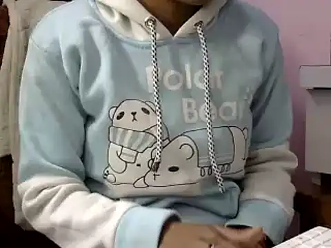 momo lov online show from December 23, 4:44 am