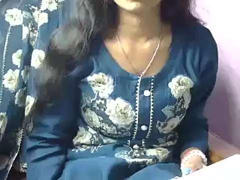 momo lov online show from January 6, 8:03 am