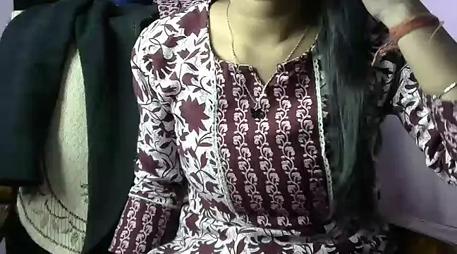 momo lov online show from February 10, 5:03 am