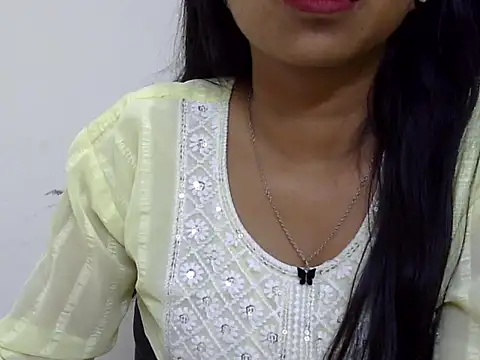 momo lov online show from March 12, 5:46 am