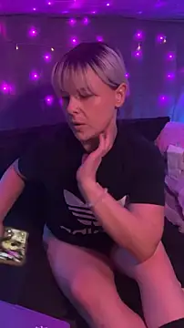 GinAnnTonic online show from January 10, 9:22 am