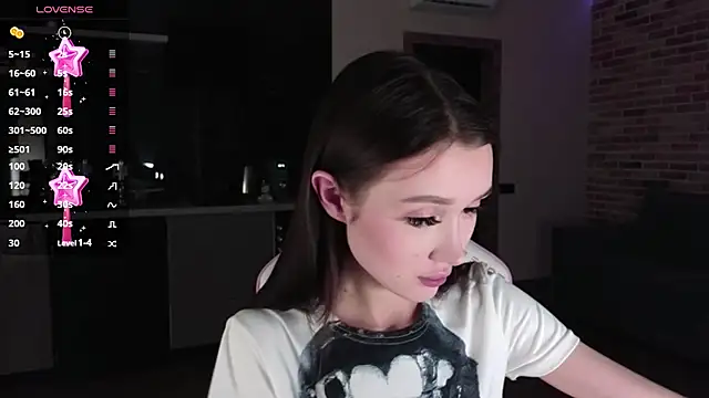 sweetiebones online show from December 20, 11:00 am