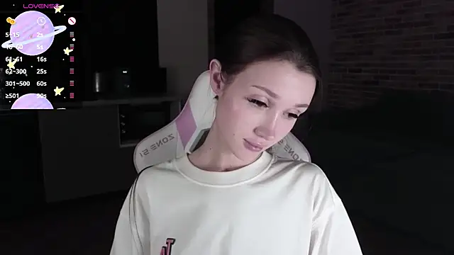 sweetiebones online show from February 14, 1:18 pm