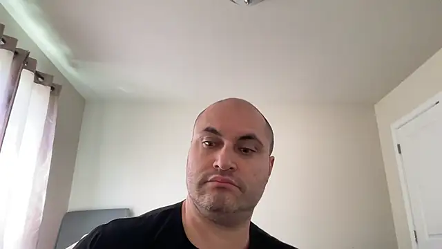 SluggishChase99 online show from May 28, 1:41 pm