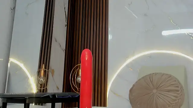 dahianthompson online show from January 15, 7:26 am