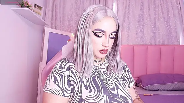 bella-green online show from February 14, 7:02 pm