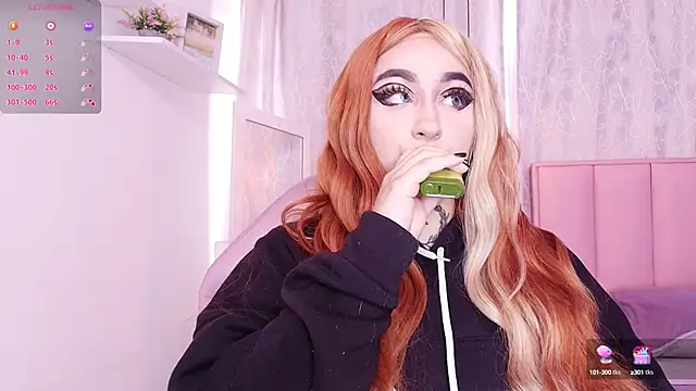 bella-green online show from February 15, 7:06 pm