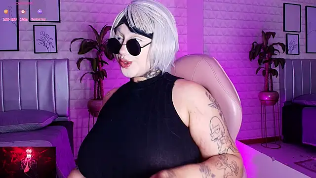 bella-green online show from September 22, 7:16 pm