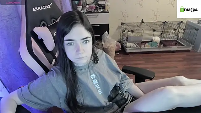 Snapshot of Crazy_forest_fairy chatting on December 29, 10:01 am Crazy forest fairy online show from December 29, 10:01 am