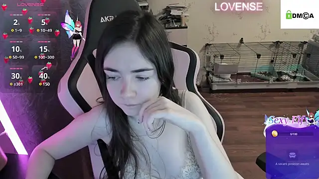 Snapshot of Crazy_forest_fairy chatting on January 11, 12:22 am Crazy forest fairy online show from January 11, 12:22 am