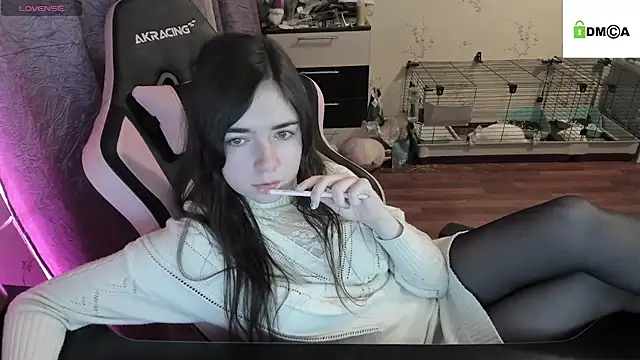 Snapshot of Crazy_forest_fairy chatting on January 13, 3:34 am Crazy forest fairy online show from January 13, 3:34 am