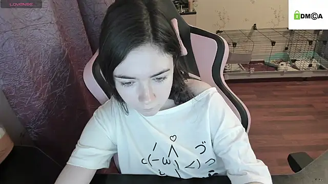 Snapshot of Crazy_forest_fairy chatting on January 19, 5:26 am Crazy forest fairy online show from January 19, 5:26 am