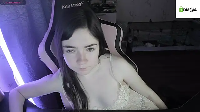 Snapshot of Crazy_forest_fairy chatting on February 2, 6:15 am Crazy forest fairy online show from February 2, 6:15 am