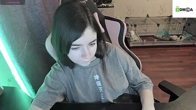 Snapshot of Crazy_forest_fairy chatting on February 3, 2:14 am Crazy forest fairy online show from February 3, 2:14 am