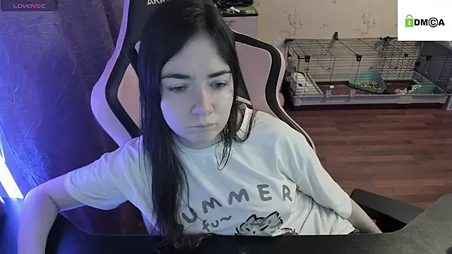 Snapshot of Crazy_forest_fairy chatting on February 10, 4:19 am Crazy forest fairy online show from February 10, 4:19 am