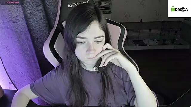 Snapshot of Crazy_forest_fairy chatting on February 24, 4:16 am Crazy forest fairy online show from February 24, 4:16 am