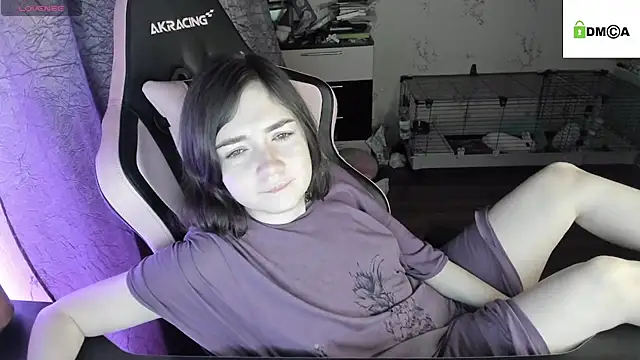 Snapshot of Crazy_forest_fairy chatting on February 25, 11:44 pm Crazy forest fairy online show from February 25, 11:44 pm