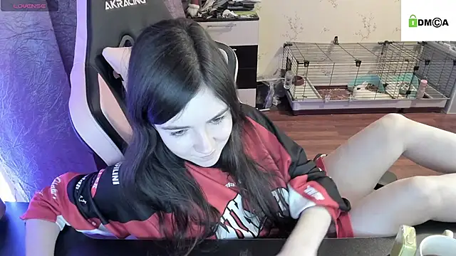 Snapshot of Crazy_forest_fairy chatting on February 27, 1:59 am Crazy forest fairy online show from February 27, 1:59 am