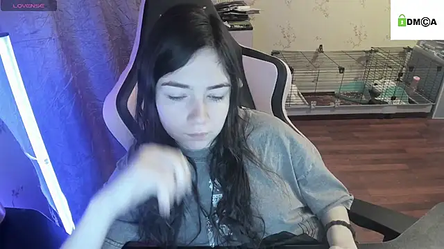 Snapshot of Crazy_forest_fairy chatting on March 8, 4:34 am Crazy forest fairy online show from March 8, 4:34 am