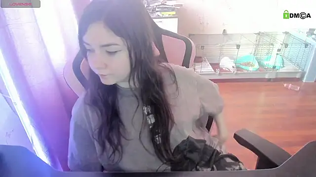 Snapshot of Crazy_forest_fairy chatting on March 9, 7:23 am Crazy forest fairy online show from March 9, 7:23 am