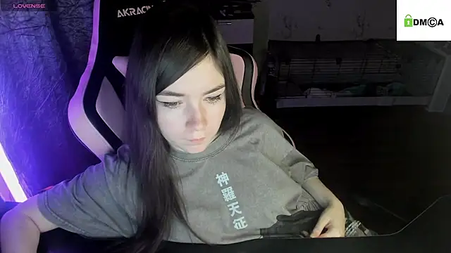 Snapshot of Crazy_forest_fairy chatting on March 18, 2:25 am Crazy forest fairy online show from March 18, 2:25 am