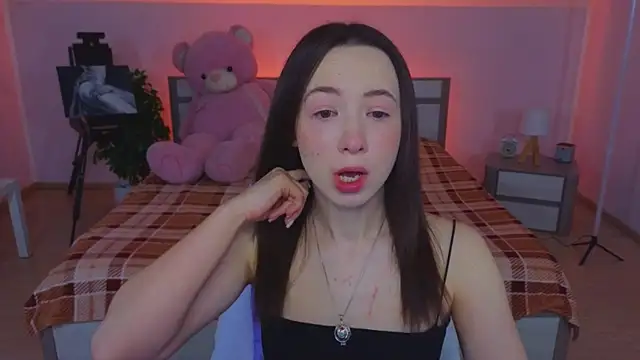 Hayle Hill online show from April 12, 12:48 am