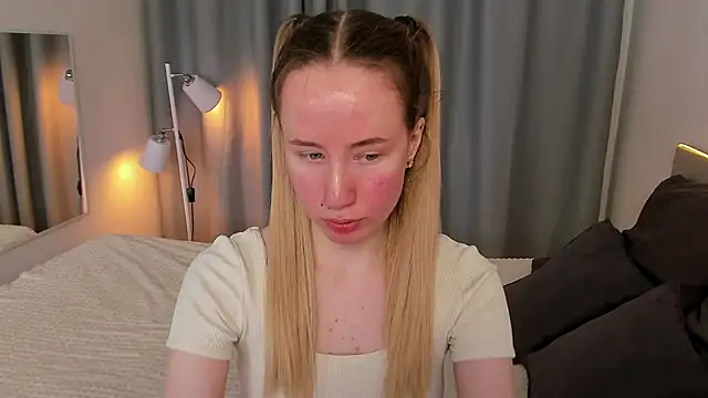 Cassie Kelman online show from March 15, 9:05 pm