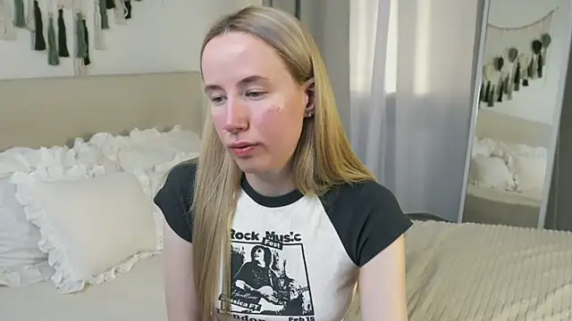 Cassie Kelman online show from March 20, 9:19 pm