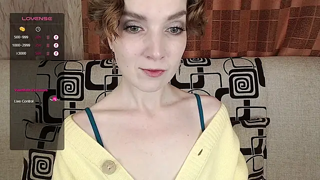 TinaWince online show from December 19, 4:52 am