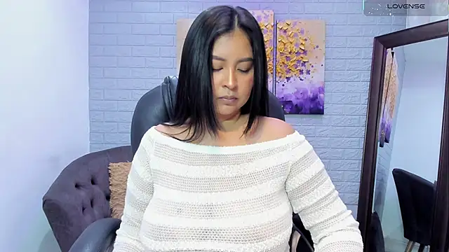  alaiasmile  online show from September 18, 4:20 pm