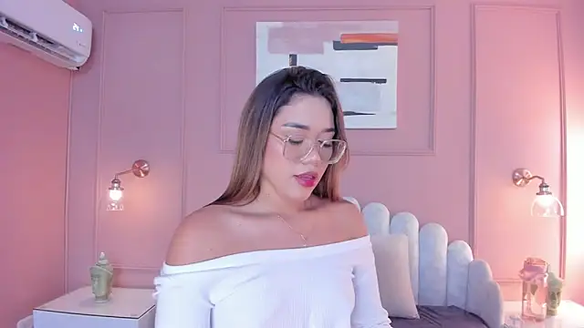 Snapshot of mara_brooks chatting on January 30, 6:43 pm mara brooks online show from January 30, 6:43 pm