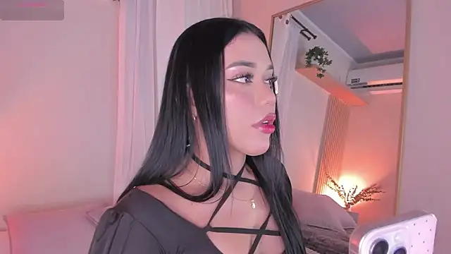 mara brooks online show from April 1, 9:23 pm