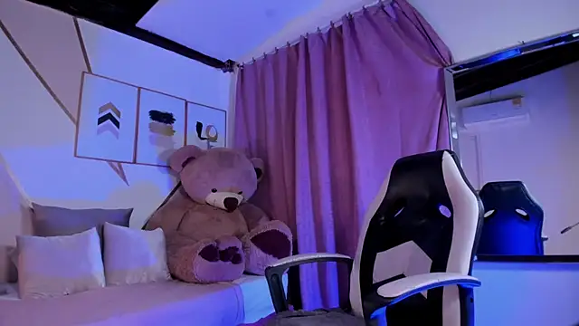 Snapshot of maye_wells chatting on January 21, 8:32 pm maye wells online show from January 21, 8:32 pm