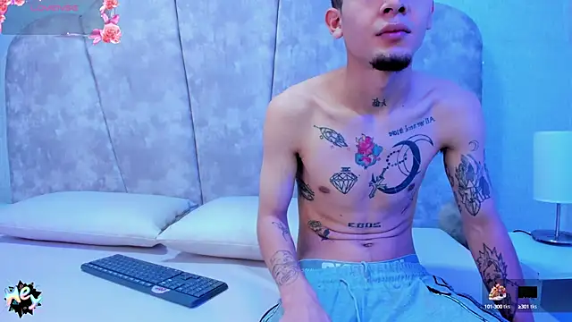 kendalltaylorr online show from February 20, 2:51 am