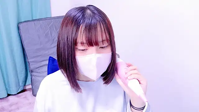 Snapshot of senachinnn chatting on December 11, 7:42 am senachinnn online show from December 11, 7:42 am