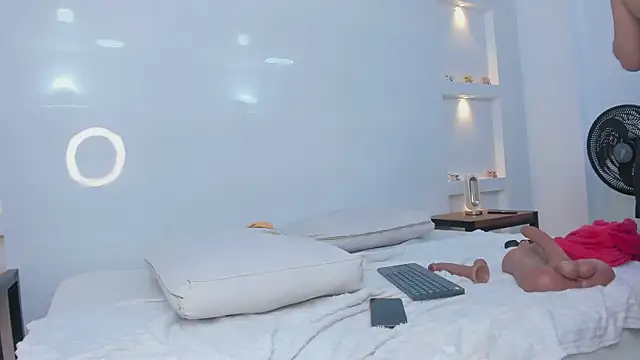 Dalia-Prada online show from April 11, 7:45 am