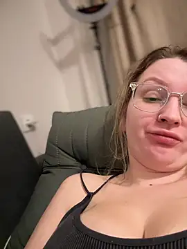 Teya moon  online show from February 9, 6:26 pm