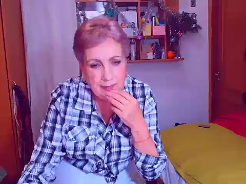 Snapshot of Victoria5643 chatting on December 29, 6:16 pm Victoria5643 online show from December 29, 6:16 pm